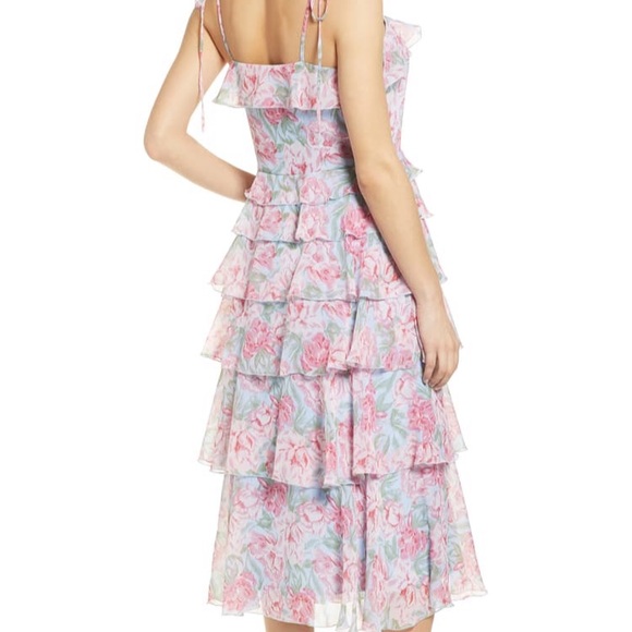 WAYF tiered floral dress - Picture 3 of 3
